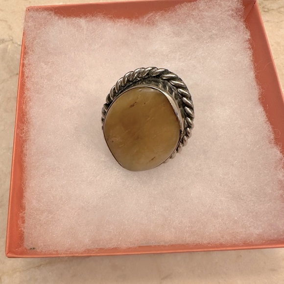 GORGEOUS MEXICAN SILVER TWIST DETAIL STONE RING - Picture 3 of 4